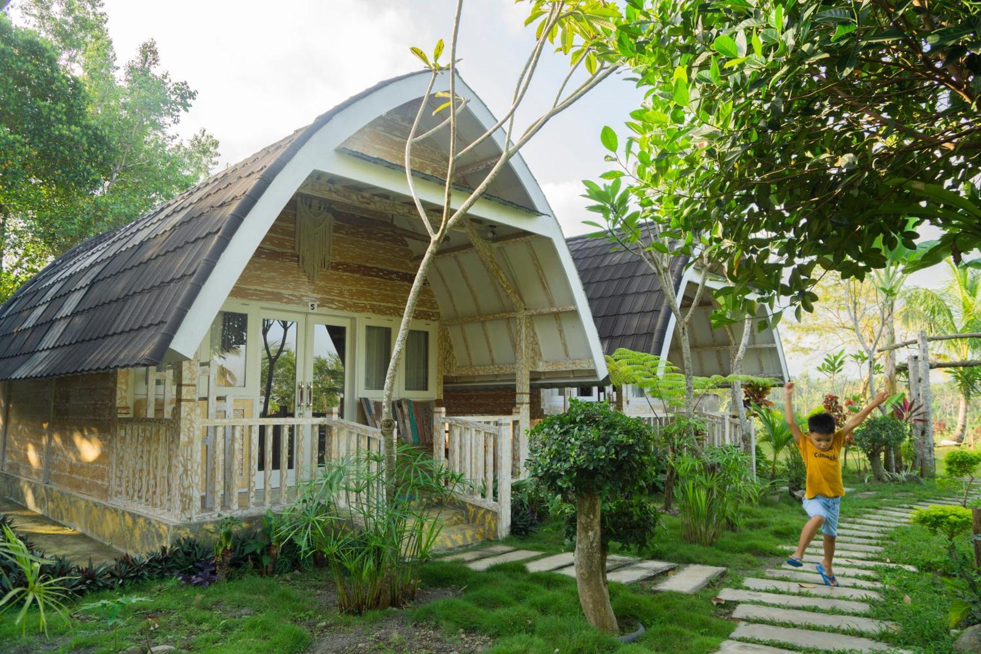 Villa Aranka Tempasan Sangyang Exterior foto